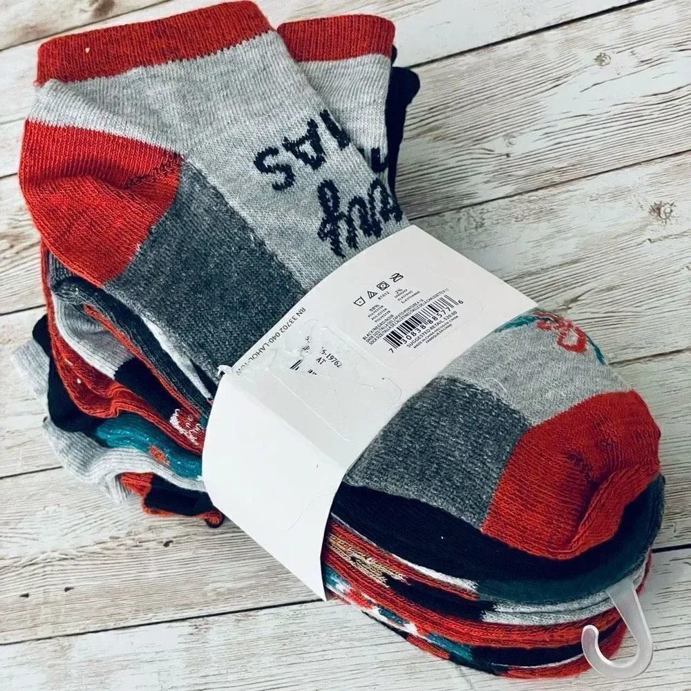NWT Gorgeous 10 Pack Sz 9-11 Happy holidays Christmas low cut socks Shoe Sz 4-10